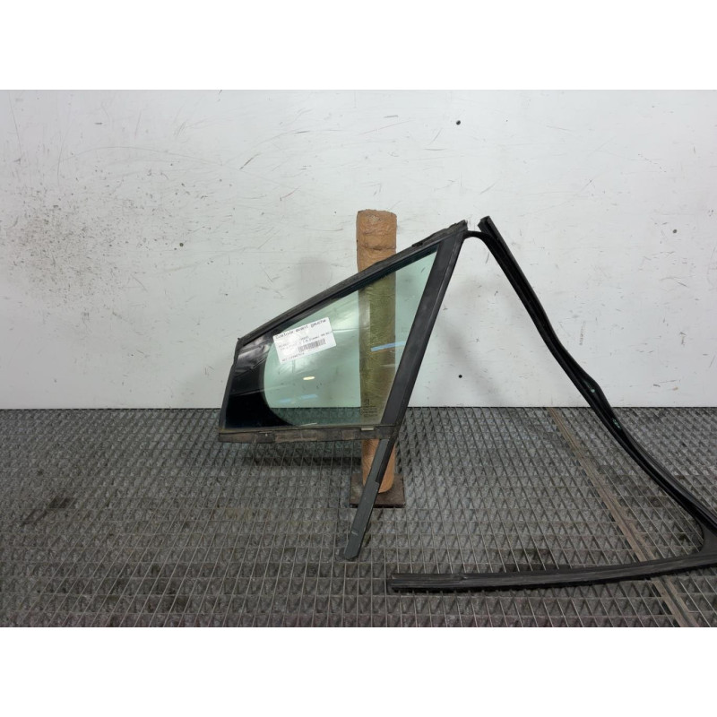 Custode avant gauche (porte) PEUGEOT 308 1 Photo n°1