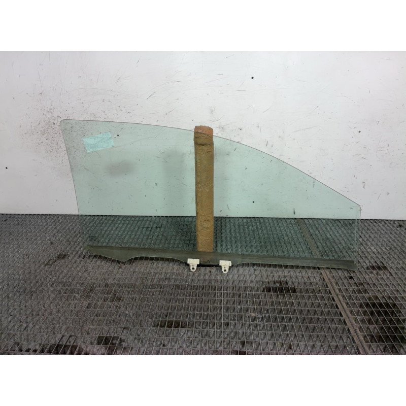 Vitre avant gauche RENAULT TWINGO 2 Photo n°4