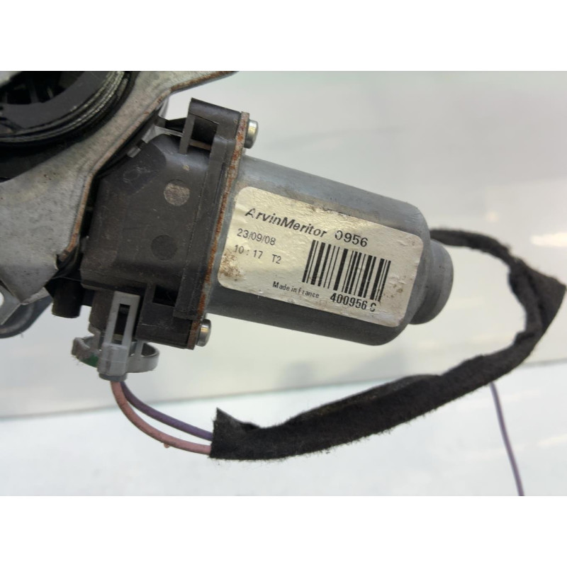 Leve vitre electrique avant droit RENAULT TWINGO 2 Photo n°8