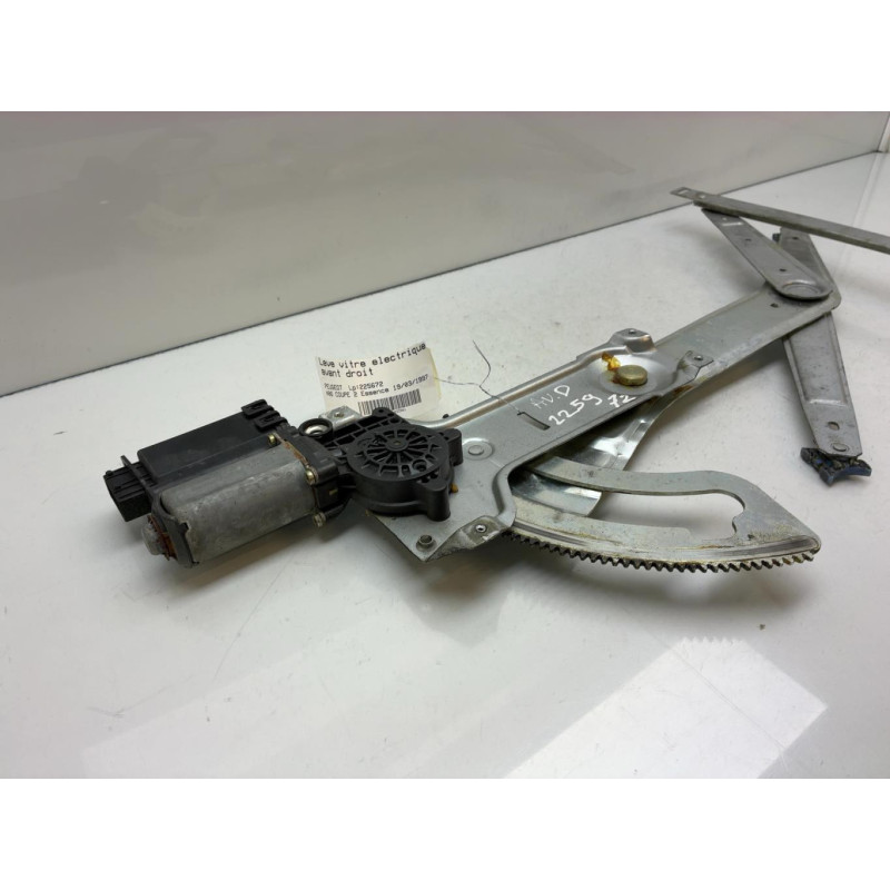 Leve vitre electrique avant droit PEUGEOT 406 Photo n°3