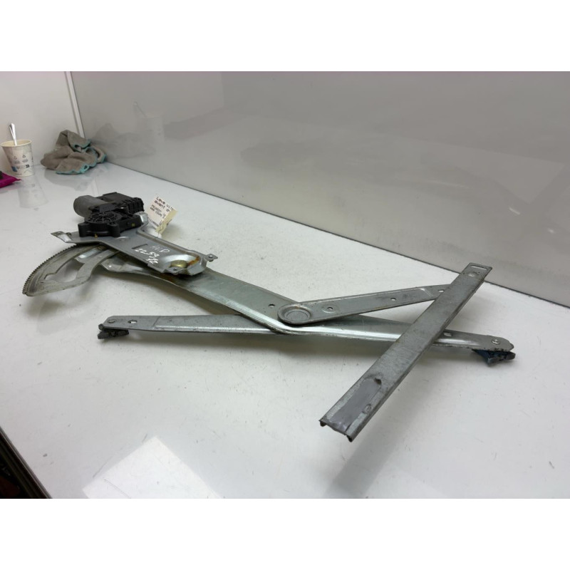 Leve vitre electrique avant droit PEUGEOT 406 Photo n°4