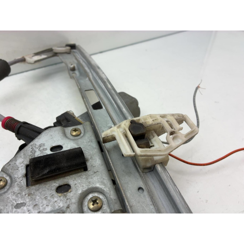 Leve vitre electrique avant gauche PEUGEOT 206 Photo n°5