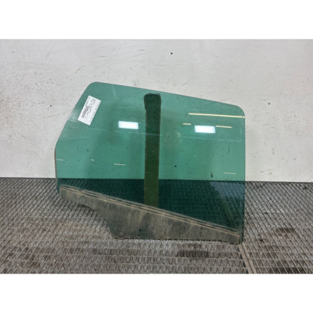 Vitre arriere droit PEUGEOT 308 1 SW Photo n°1