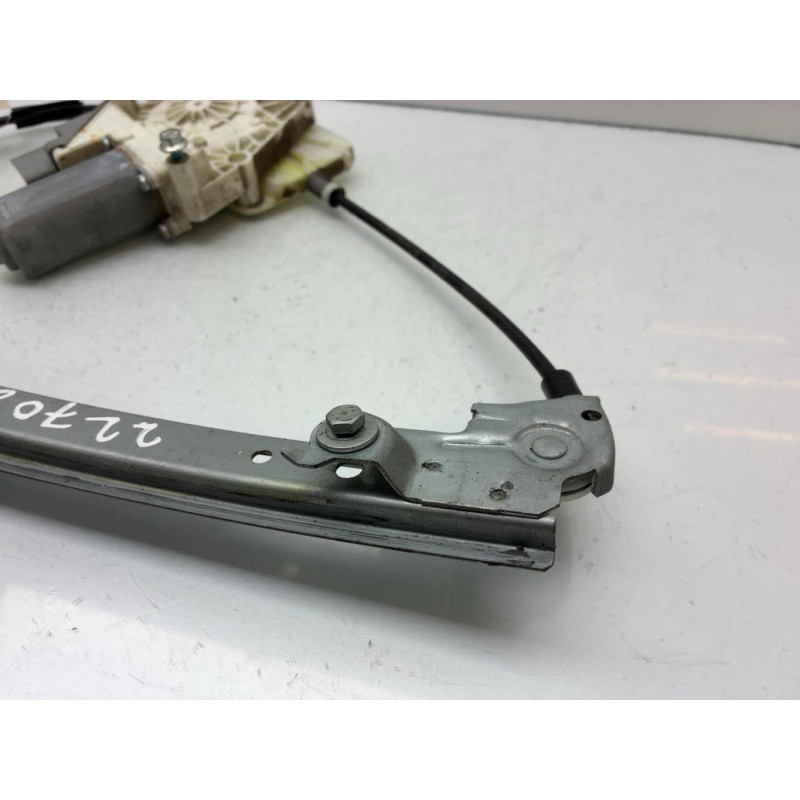 Leve vitre electrique arriere gauche PEUGEOT 607 Photo n°3