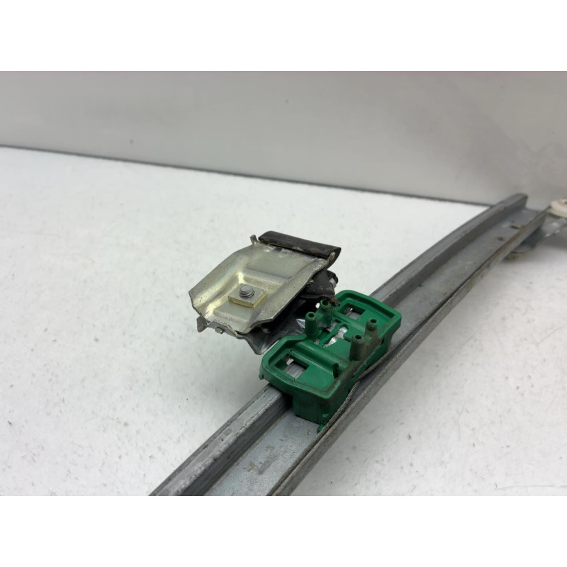 Leve vitre electrique arriere gauche PEUGEOT 607 Photo n°8