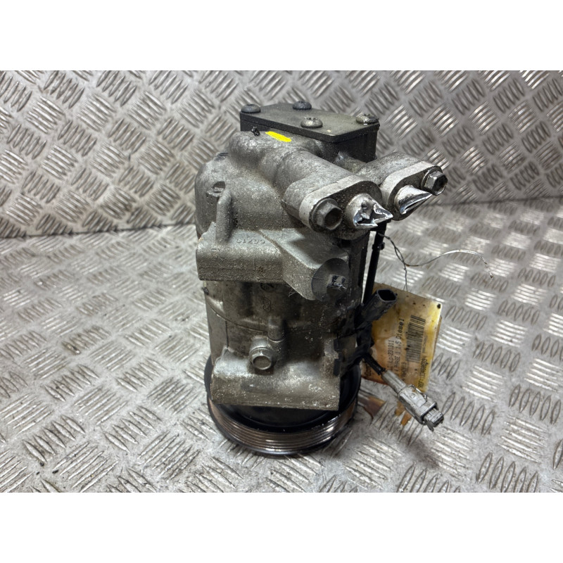 Compresseur clim RENAULT CLIO 4 Photo n°2