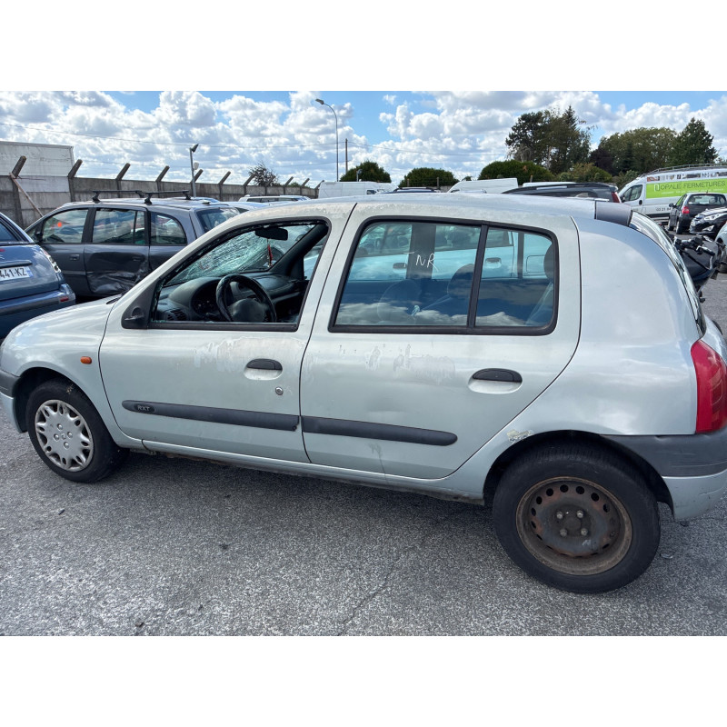 Pompe de direction RENAULT CLIO 2 Photo n°5