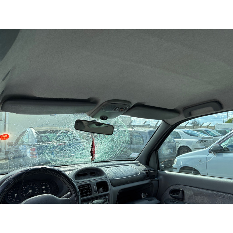 Pompe de direction RENAULT CLIO 2 Photo n°15