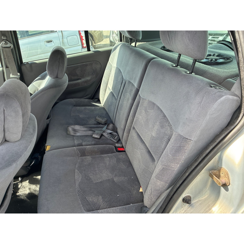 Pompe de direction RENAULT CLIO 2 Photo n°16