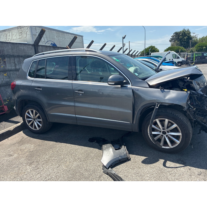 Vitre avant droit VOLKSWAGEN TIGUAN 1 Photo n°9