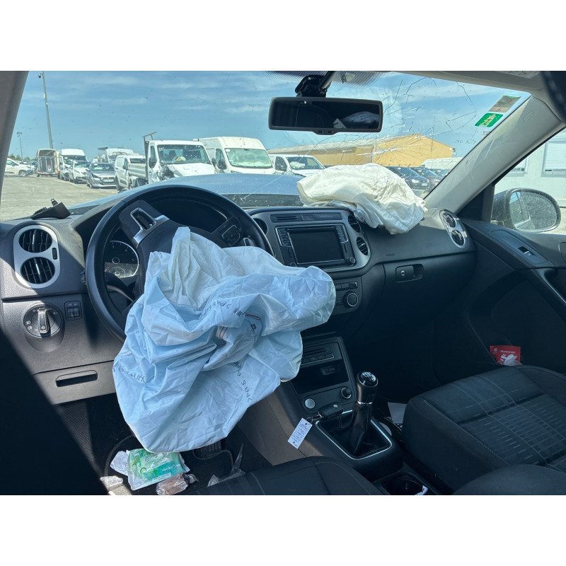 Vitre avant droit VOLKSWAGEN TIGUAN 1 Photo n°14