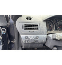 Catadioptre arriere gauche OPEL ASTRA H
