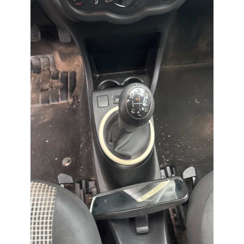 RENAULT TWINGO 3 PHASE 1 1.0i - 12V SCE 70 Photo n°4
