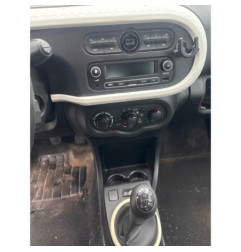 RENAULT TWINGO 3 PHASE 1 1.0i - 12V SCE 70