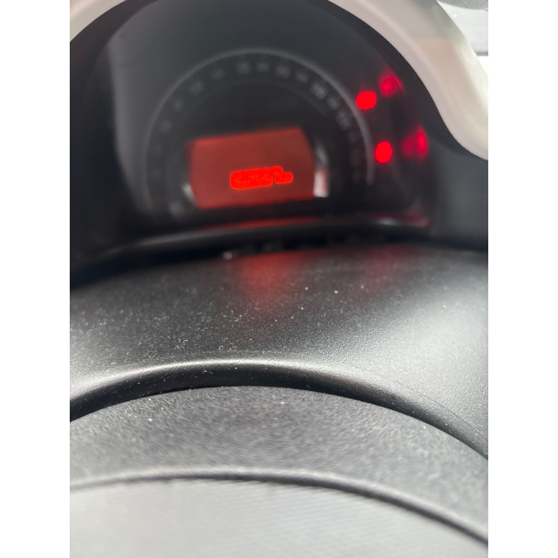 RENAULT TWINGO 3 PHASE 1 1.0i - 12V SCE 70 Photo n°8