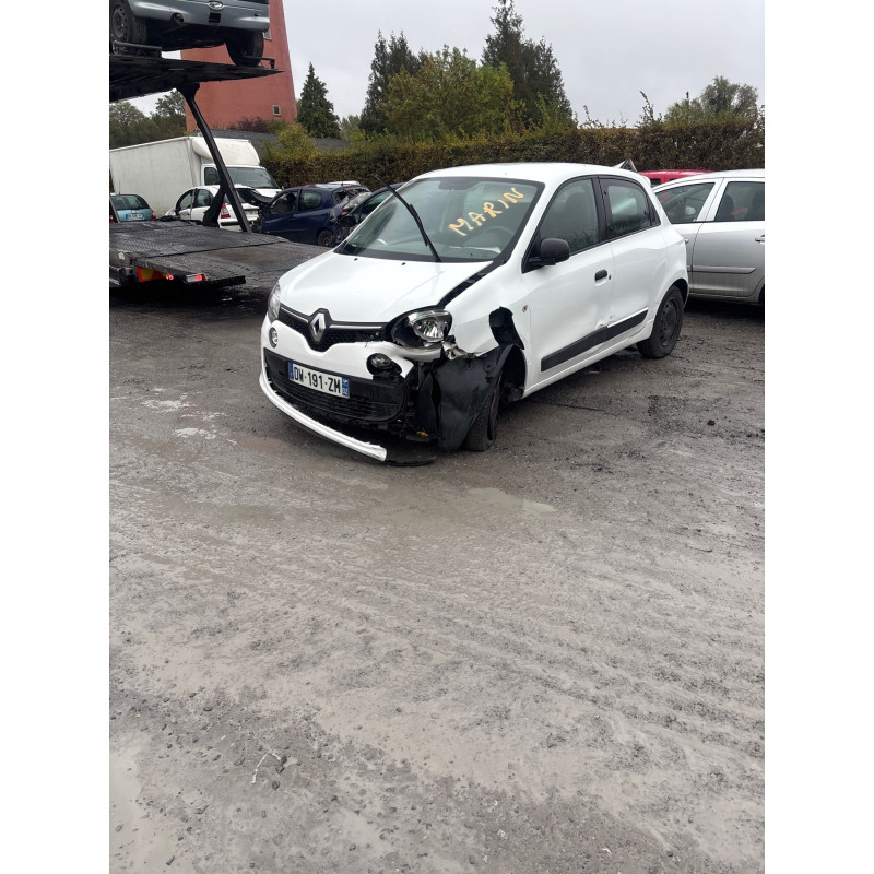 RENAULT TWINGO 3 PHASE 1 1.0i - 12V SCE 70 Photo n°11