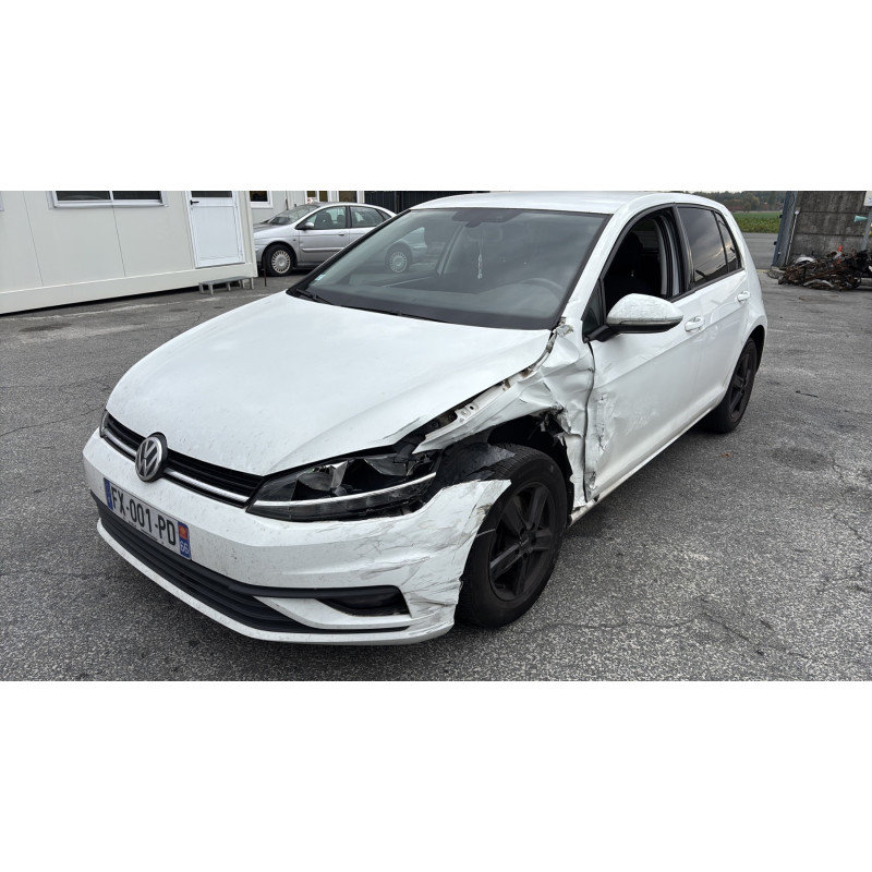 VOLKSWAGEN GOLF 7 PHASE 2 1.6 TDI - 16V TURBO Photo n°1
