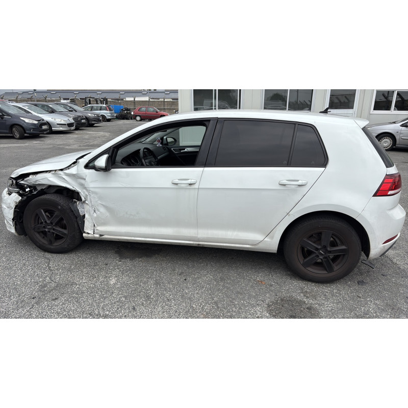 VOLKSWAGEN GOLF 7 PHASE 2 1.6 TDI - 16V TURBO Photo n°6