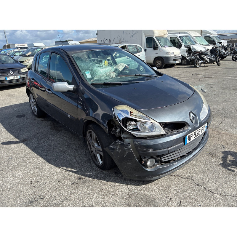 Face avant RENAULT CLIO 3 Photo n°2