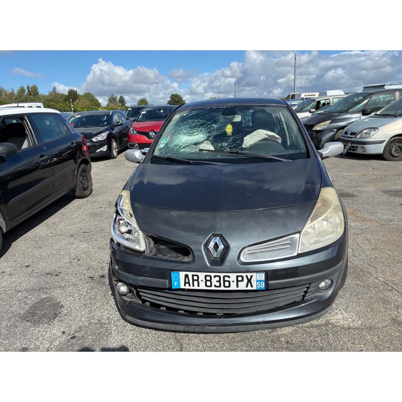 Triangle avant gauche RENAULT CLIO 3 Photo n°4