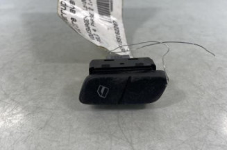 Interrupteur de leve vitre avant droit VOLKSWAGEN POLO 4