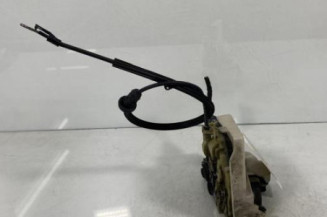 Serrure avant droit VOLKSWAGEN POLO 4