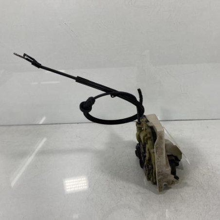 Serrure avant droit VOLKSWAGEN POLO 4