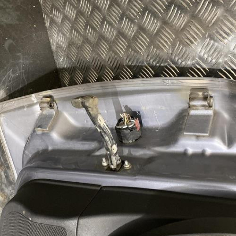 Porte avant droit OPEL ASTRA H Photo n°6