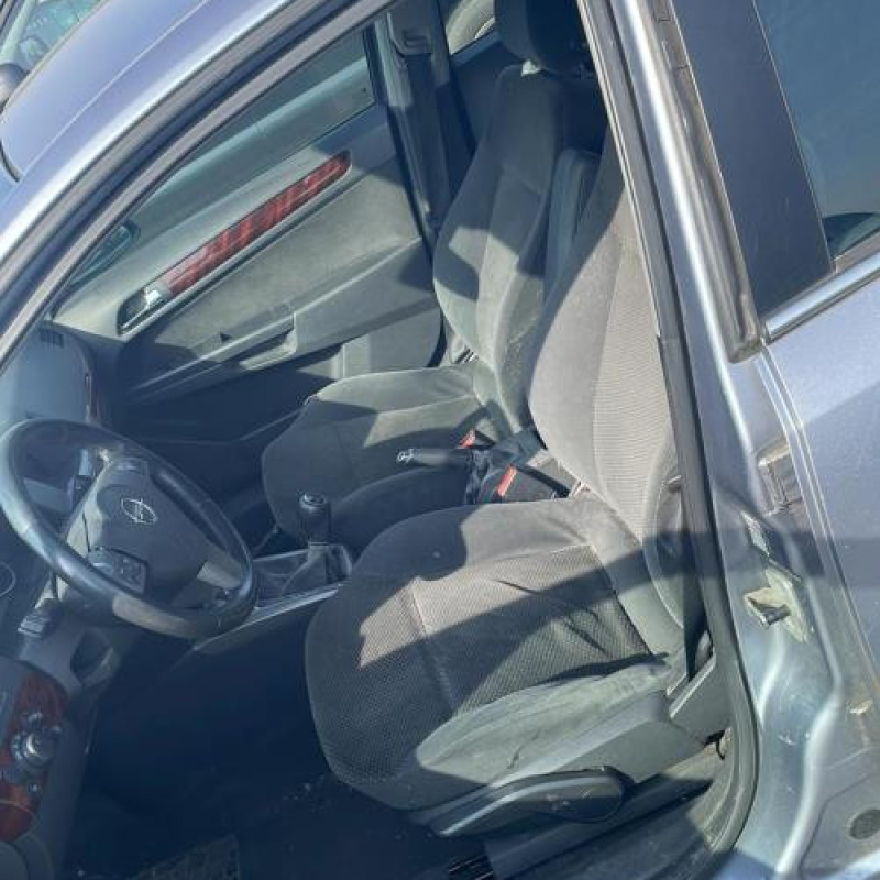 Porte avant droit OPEL ASTRA H Photo n°12