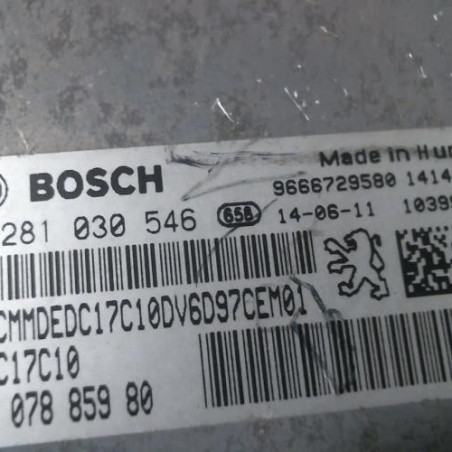 Calculateur moteur PEUGEOT 208 1