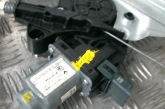 Leve vitre electrique avant droit RENAULT MEGANE 4