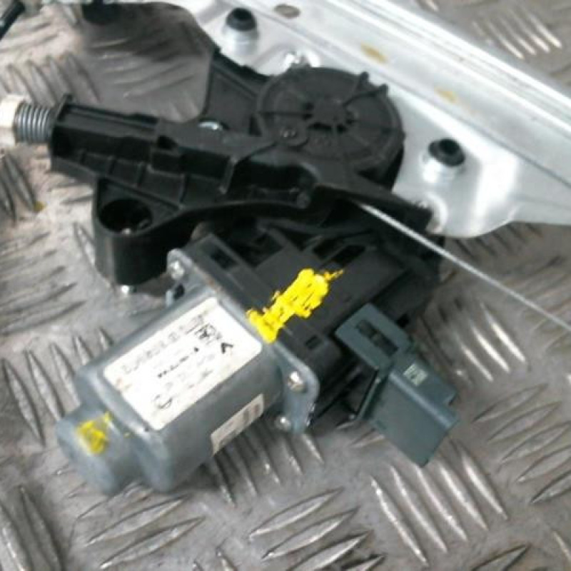 Leve vitre electrique avant droit RENAULT MEGANE 4 Photo n°3