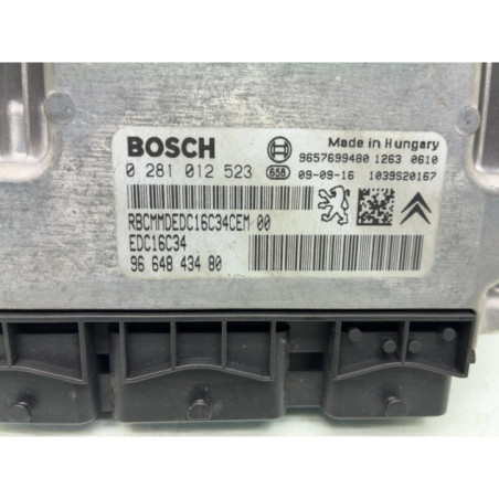 Calculateur moteur PEUGEOT 207
