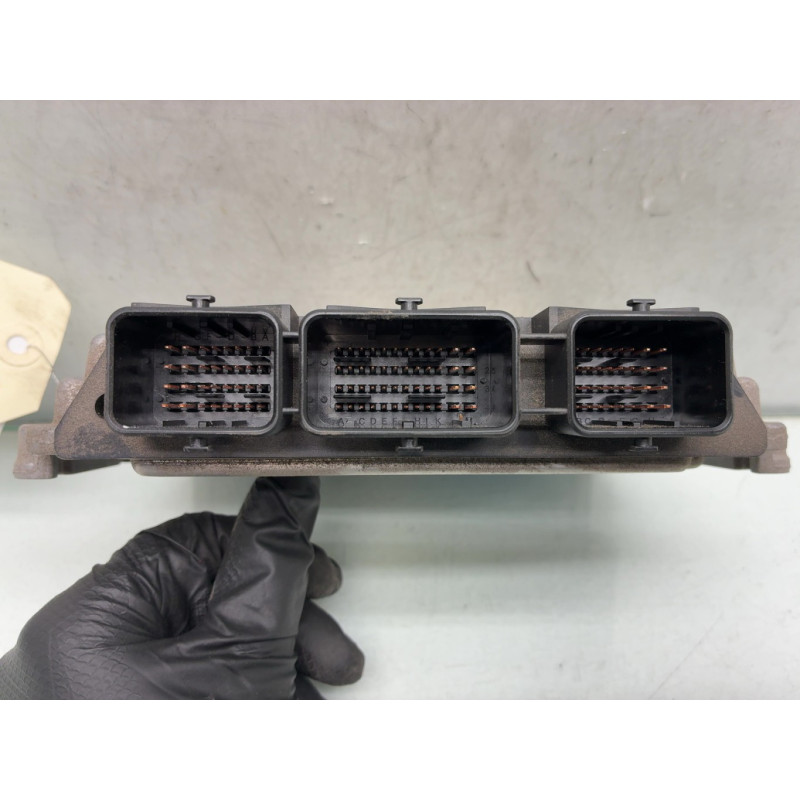Calculateur moteur PEUGEOT 207 Photo n°3