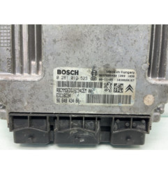 Calculateur moteur PEUGEOT 207