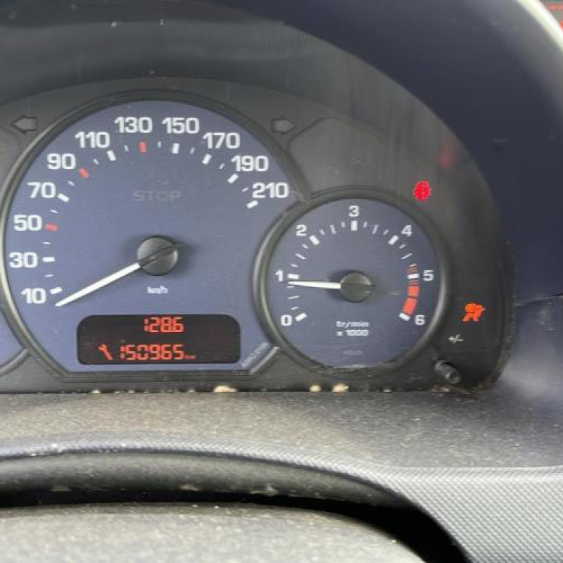 Interrupteur de leve vitre avant droit PEUGEOT 1007 Photo n°12