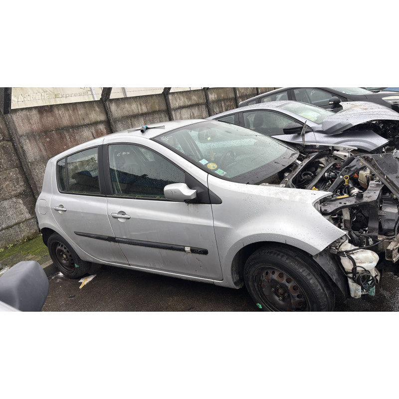 Antenne RENAULT CLIO 3 Photo n°4