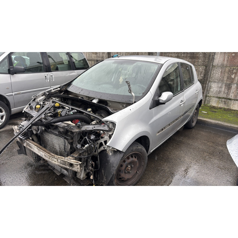 Interrupteur de leve vitre avant droit RENAULT CLIO 3 Photo n°1