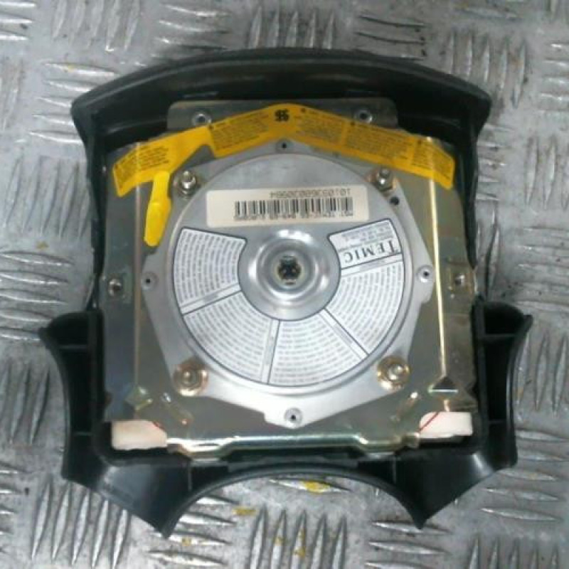 Air bag conducteur VOLKSWAGEN GOLF 3 Photo n°2