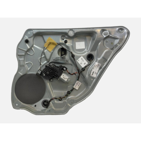 Leve vitre electrique arriere droit VOLKSWAGEN POLO 4 Photo n°1