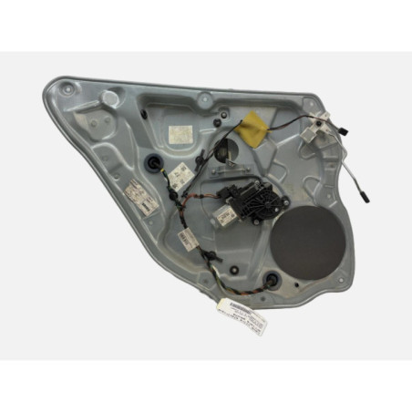 Leve vitre electrique arriere gauche VOLKSWAGEN POLO 4 Photo n°1