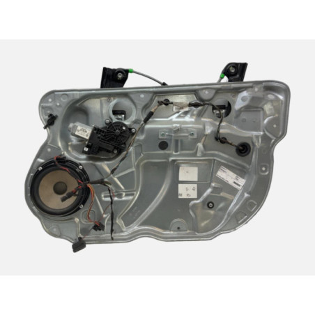 Leve vitre electrique avant droit VOLKSWAGEN POLO 4 Photo n°1