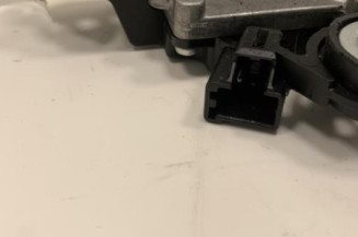 Moteur essuie glace arriere FORD FOCUS 2