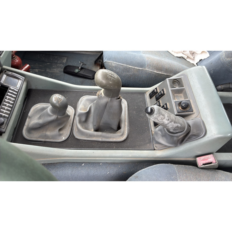 Custode arriere gauche LAND ROVER DISCOVERY 1 Photo n°18