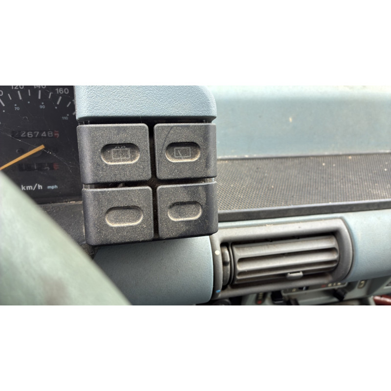 Serrure avant gauche LAND ROVER DISCOVERY 1 Photo n°19