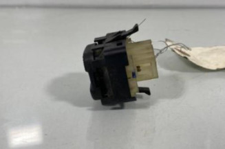 Interrupteur de leve vitre avant droit VOLKSWAGEN GOLF 3
