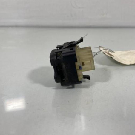 Interrupteur de leve vitre avant droit VOLKSWAGEN GOLF 3