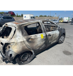 Fermeture de capot TOYOTA YARIS 3