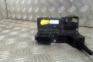 Serrure avant droit FORD FIESTA 5