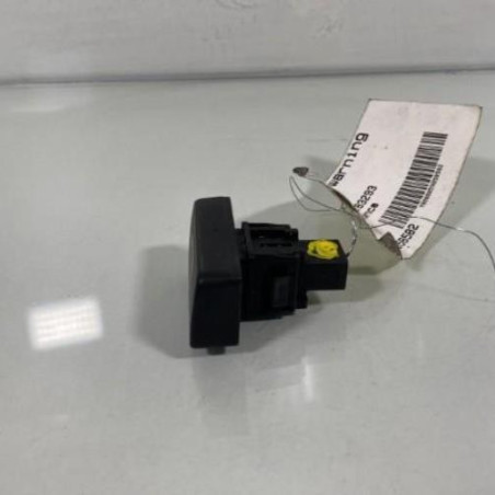 Bouton de warning NISSAN PIXO